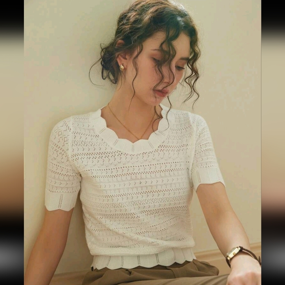 White Short Sleeve Knit Sweater